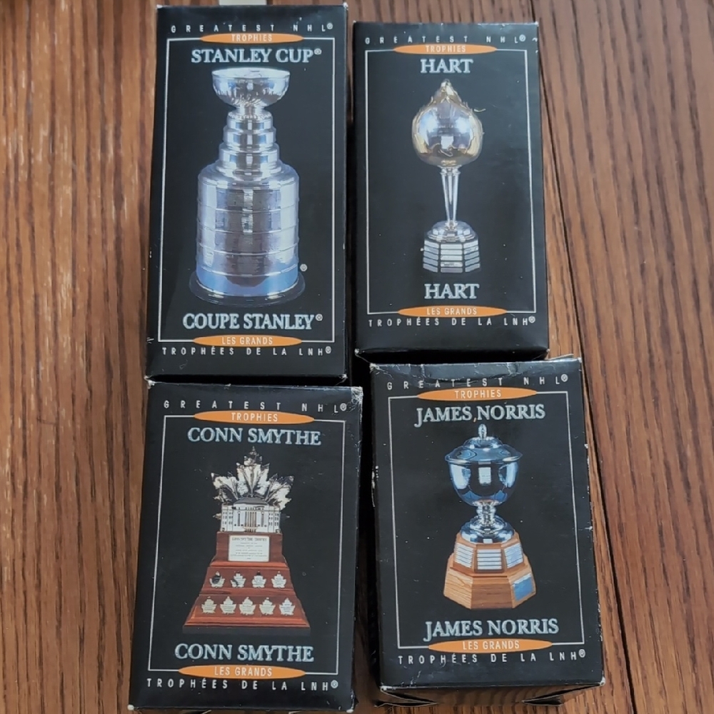 NHL Trophy And Card Deck Set - new